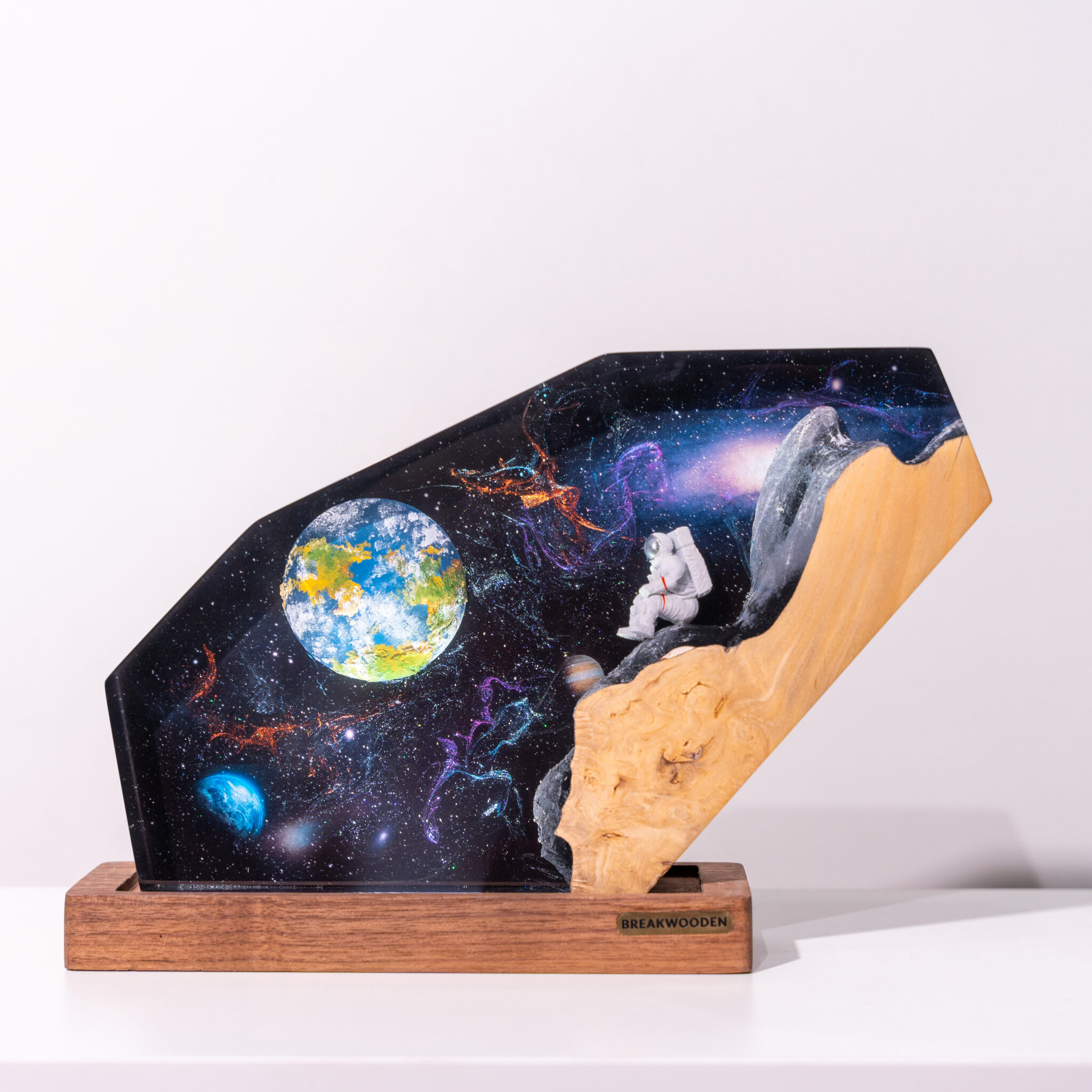 🌌 Explore the Universe with BreakWooden’s Interstellar Epoxy Lamps