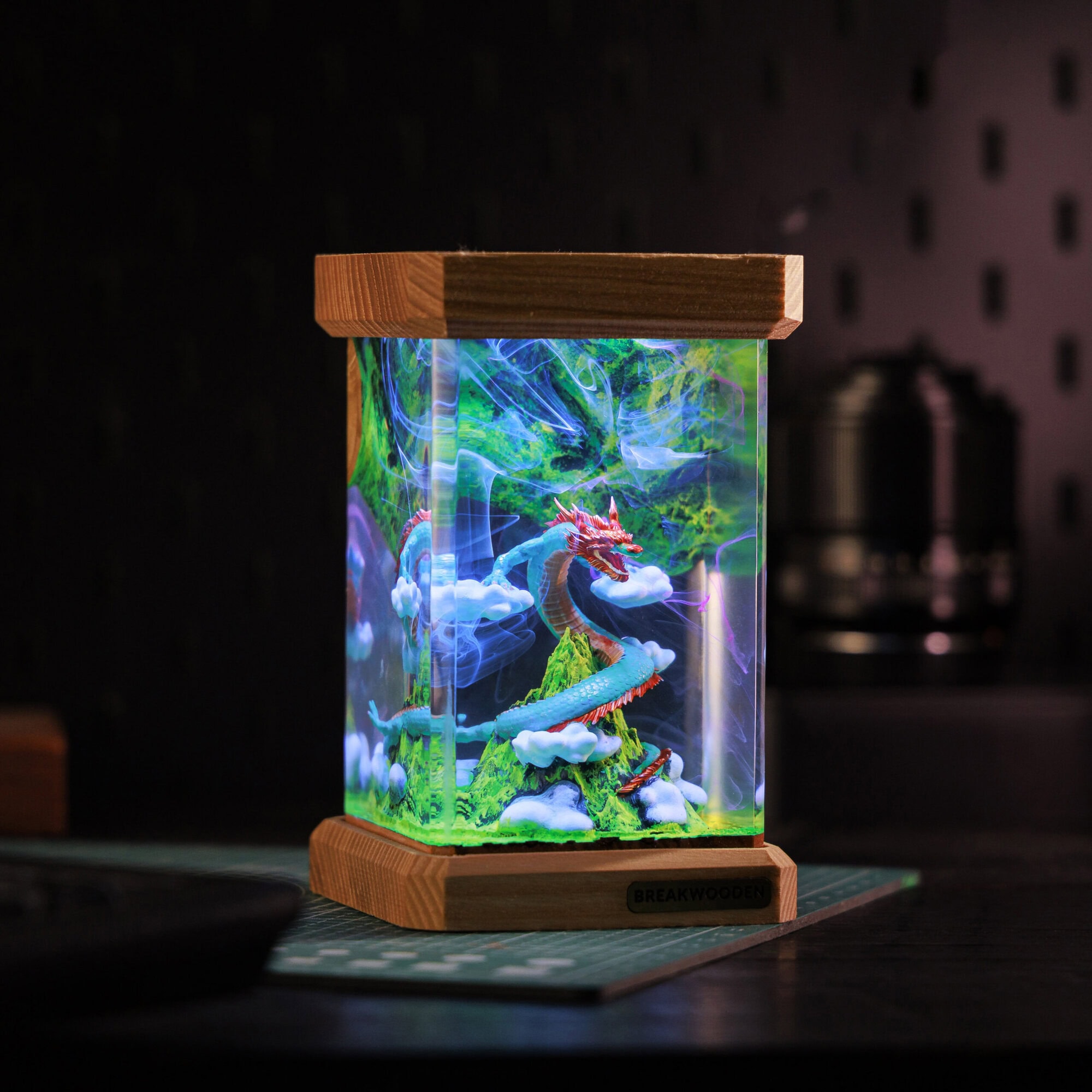 Mythology Dragon Resin Lamp – The Light of Legends