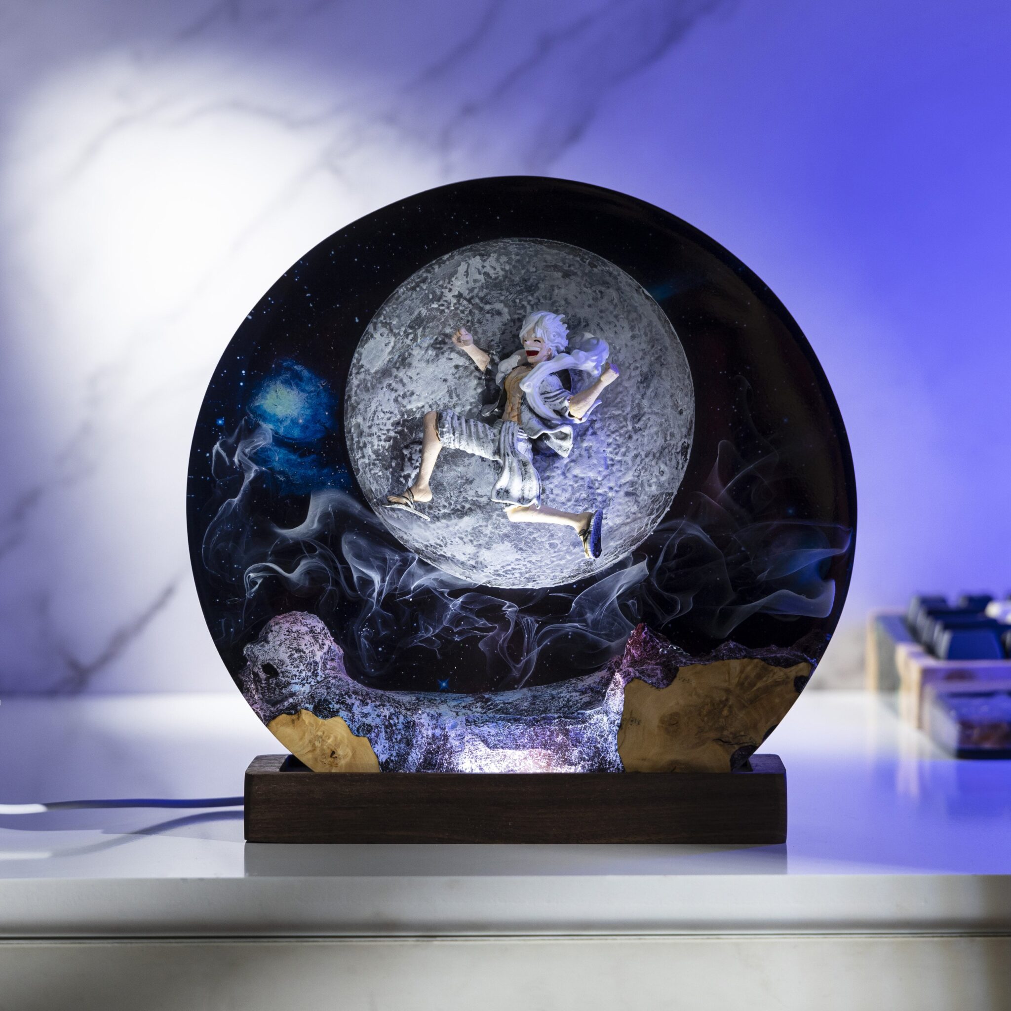 ⚓ Custom Pirate King Resin Lamp – A Must-Have for One Piece Fans