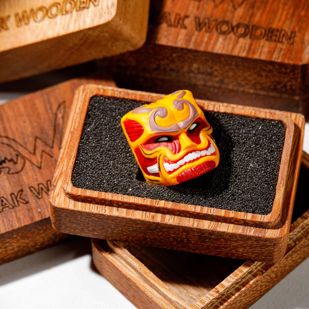 AOT - Titan Artisan Keycap Breakwooden