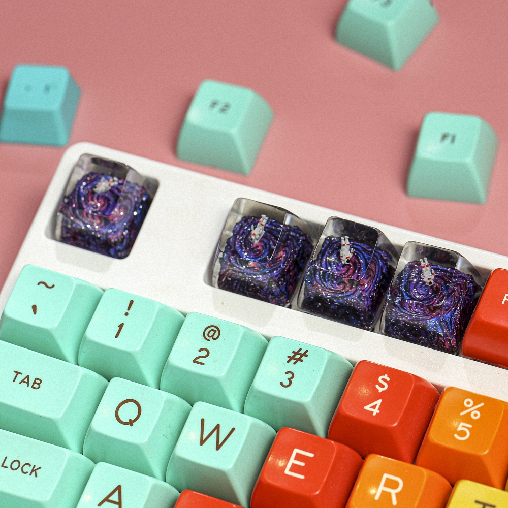 Astronaut Artisan Keycap Breakwooden 5