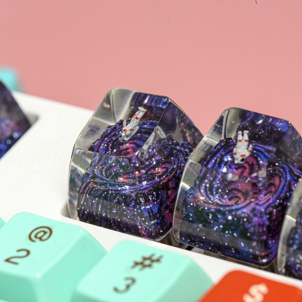 Astronaut Artisan Keycap Breakwooden 5