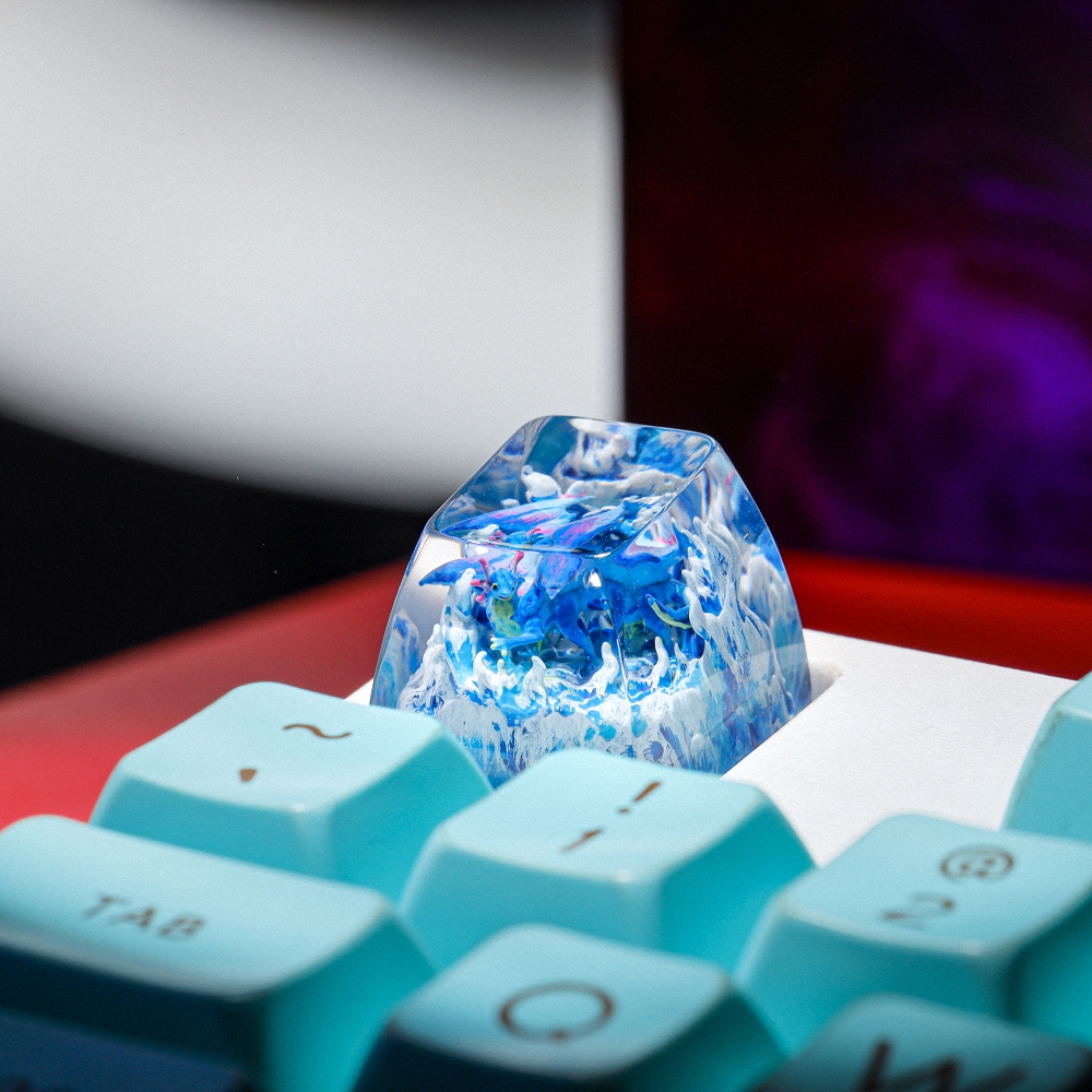 Blue Dragon Artisan Keycap Breakwooden 11