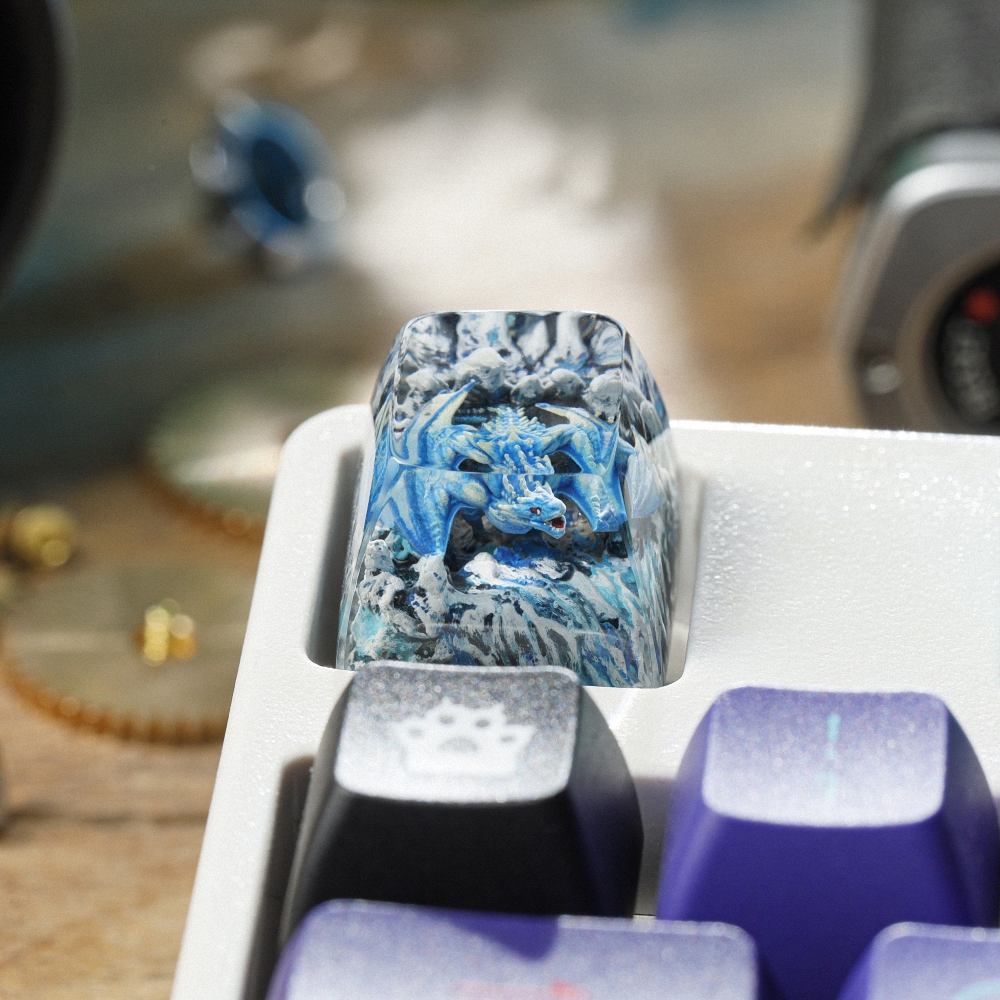 Blue Dragon Artisan Keycap Breakwooden 3