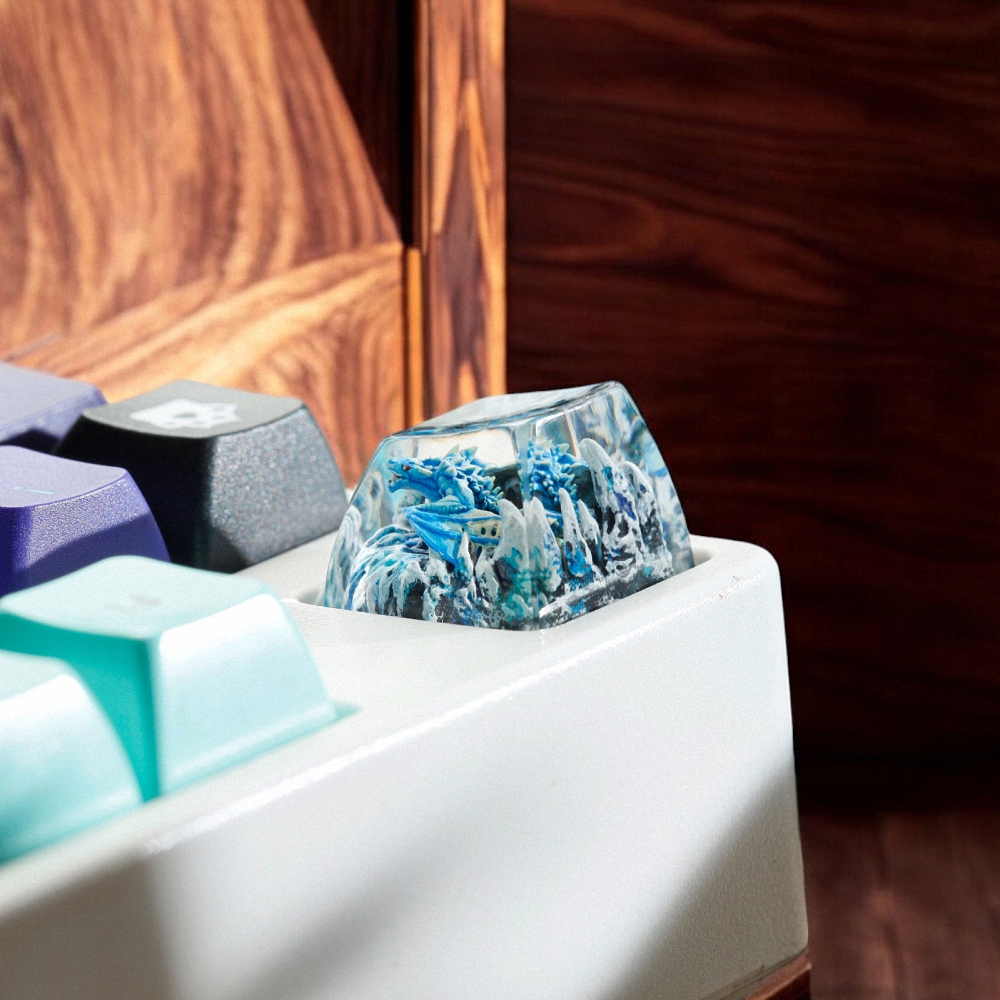 Blue Dragon Artisan Keycap Breakwooden 5