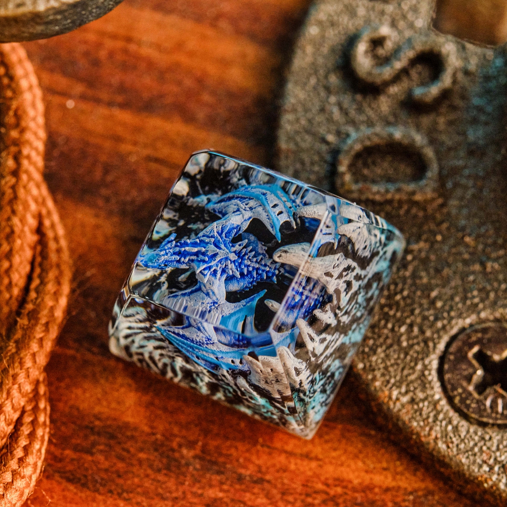 Blue Dragon Artisan Keycap Breakwooden 5