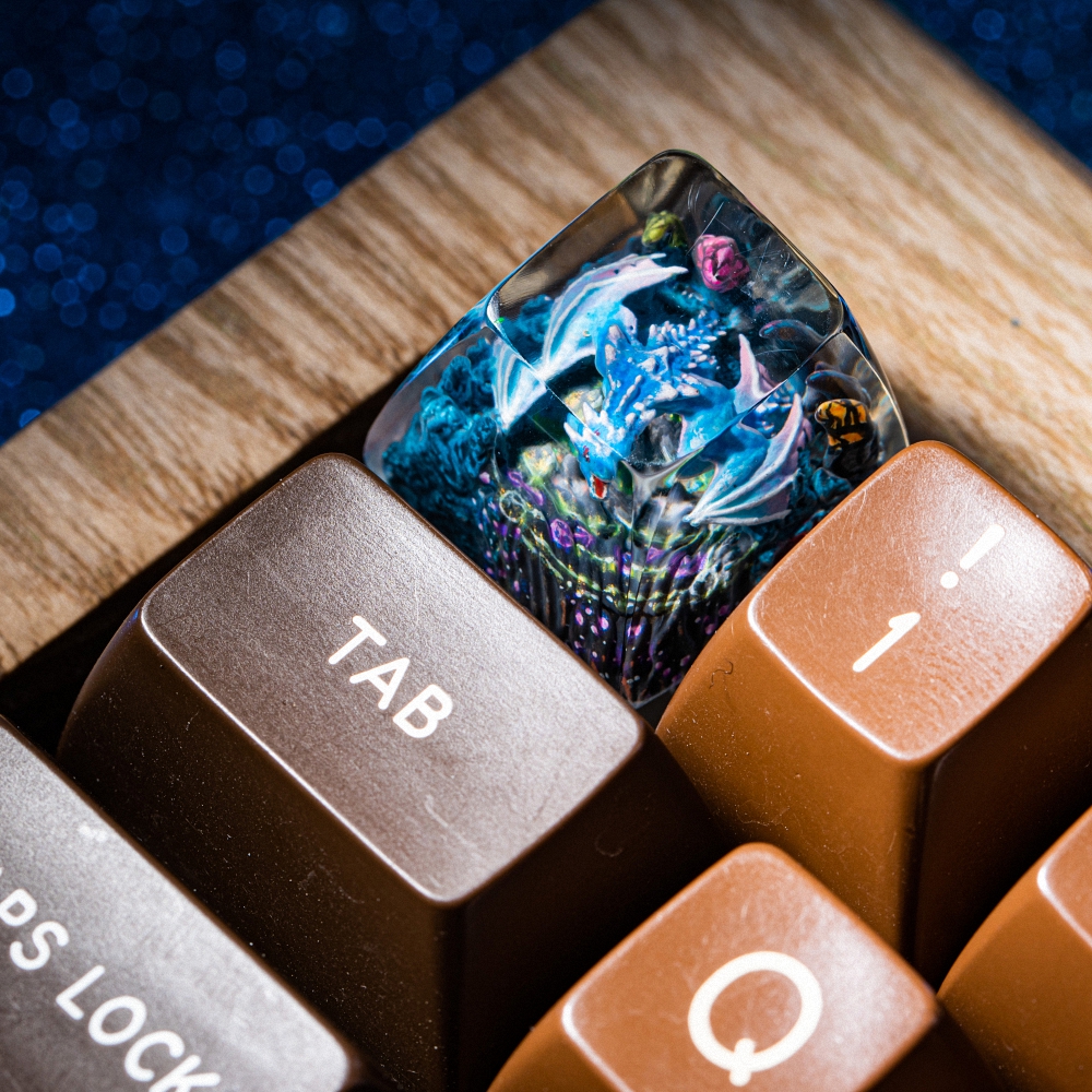 Blue Dragon Artisan Keycap Breakwooden 7