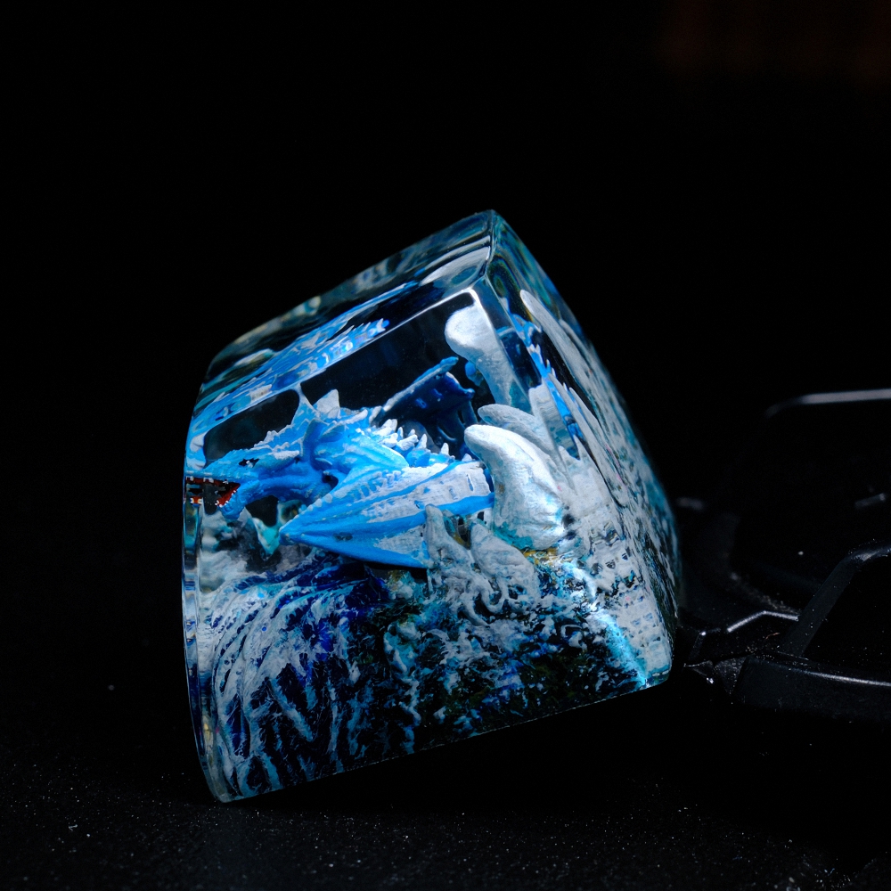 Blue Dragon Artisan Keycap Breakwooden 8