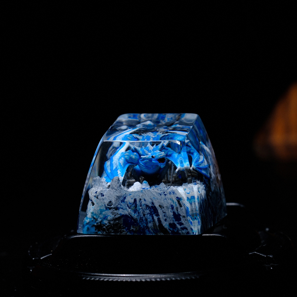 Blue Dragon Artisan Keycap Breakwooden 8