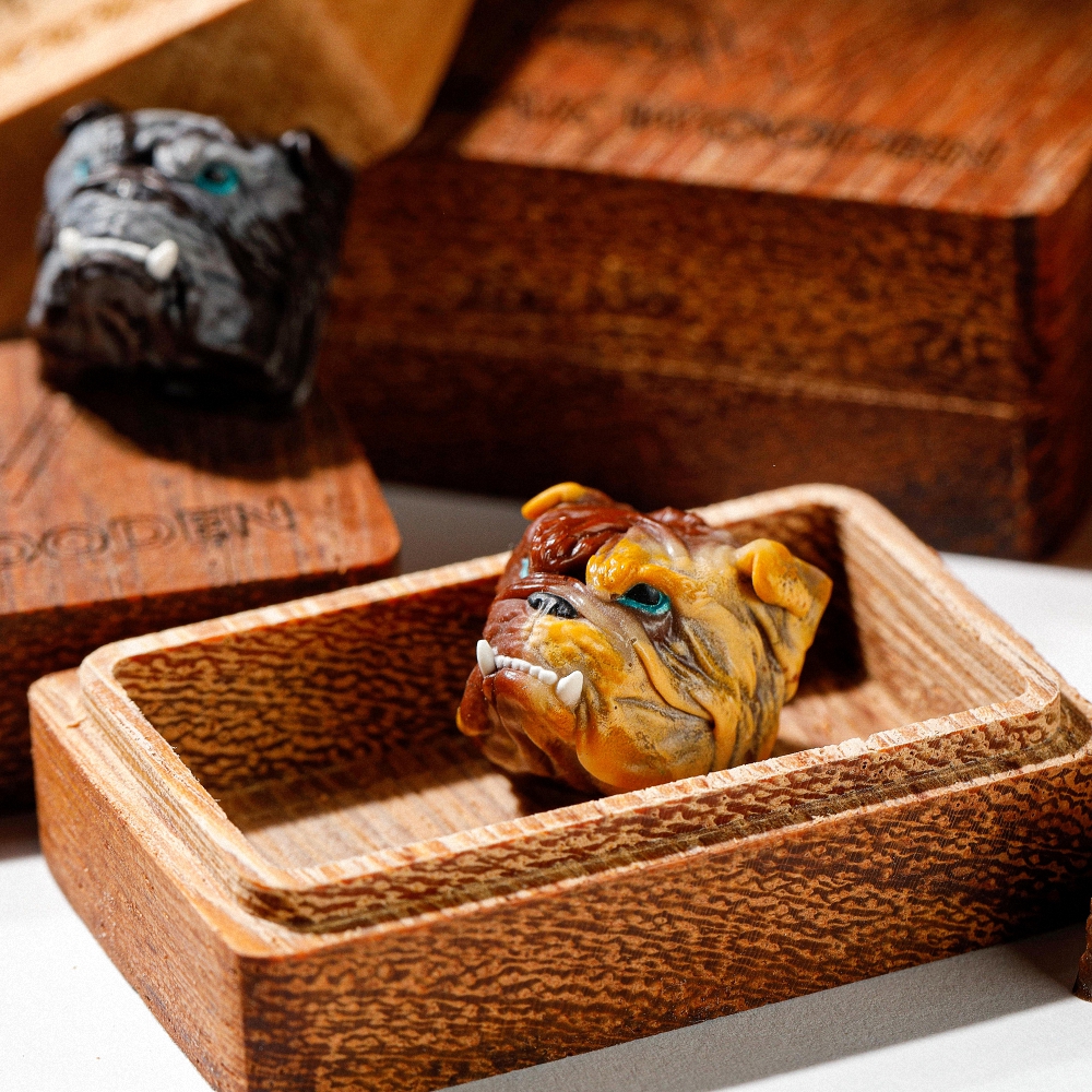 Bull Dog Artisan Keycap Breakwooden