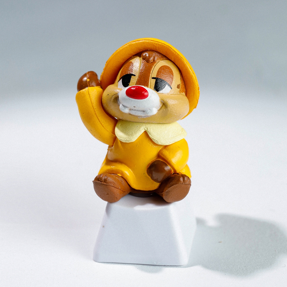 Chip 'N Dale Artisan Keycap Breakwooden 2