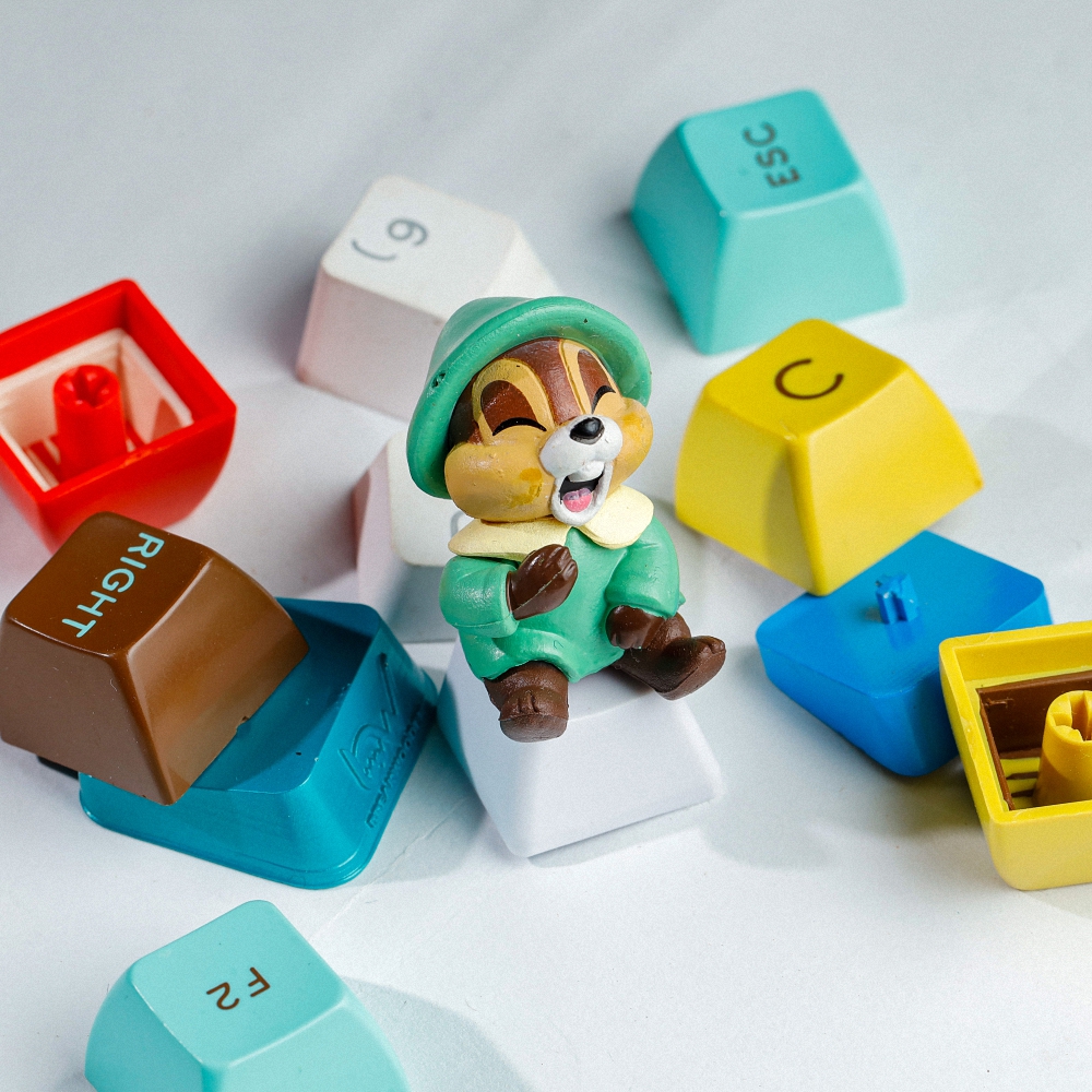 Chip 'N Dale Artisan Keycap Breakwooden 2