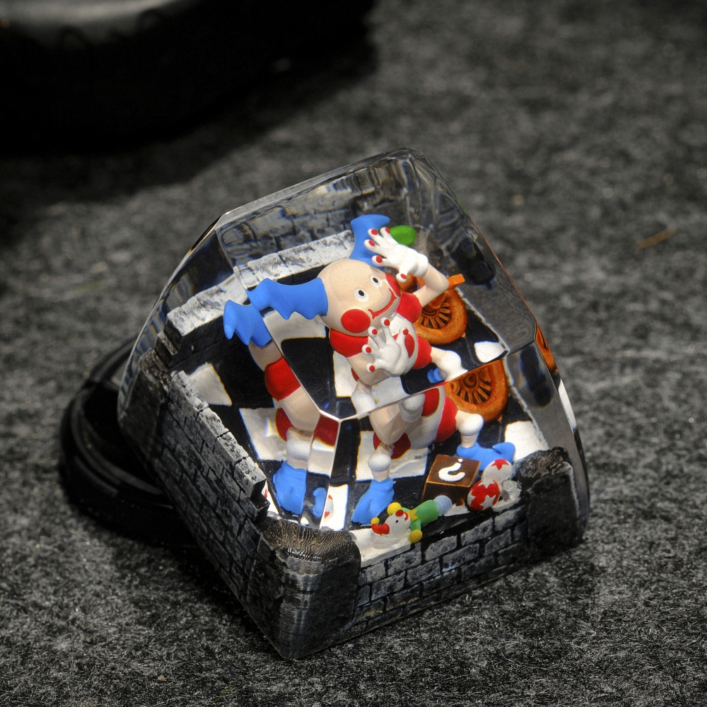 Clown Artisan Keycap Breakwooden 4