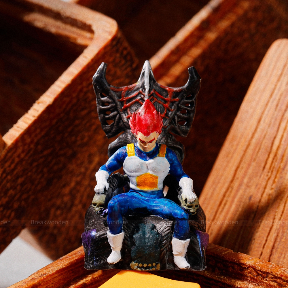 Dragonball - Vegeta Artisan Keycap Breakwooden 2