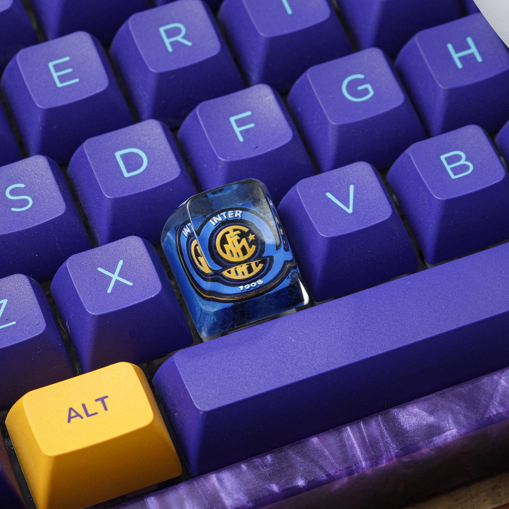 Football Club - Inter Milan Artisan Keycap Breakwooden