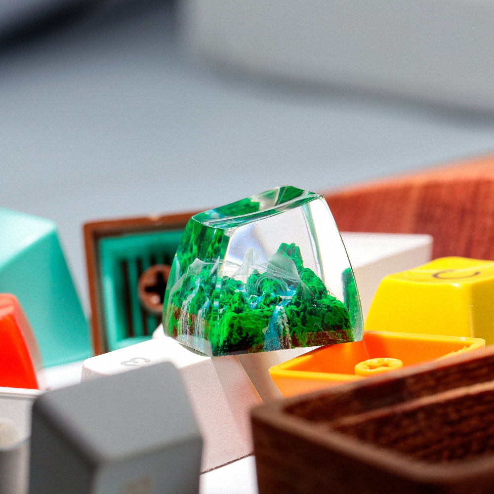 Forest Artisan Keycap Breakwooden 2