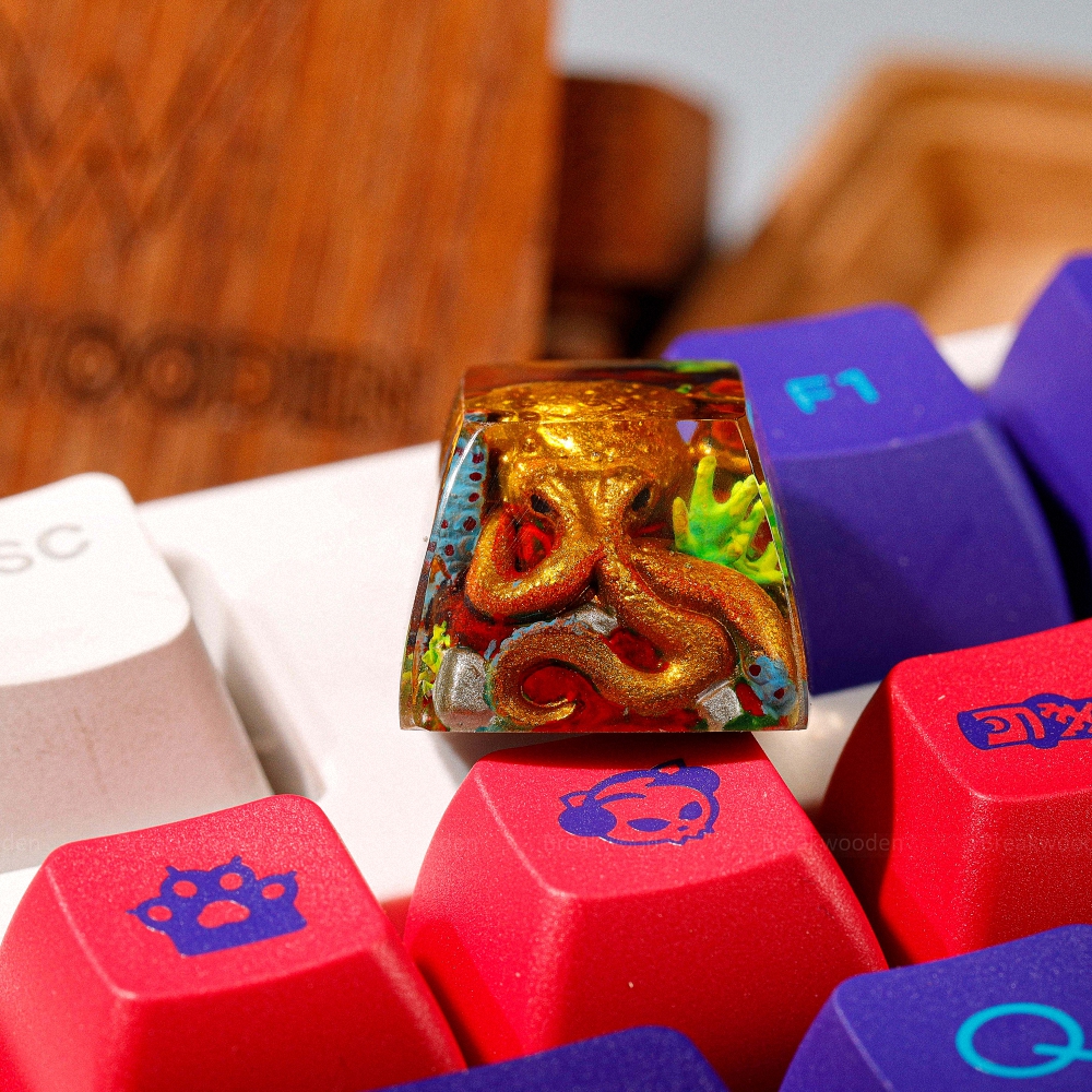 Gold Octopus Artisan Keycap Breakwooden