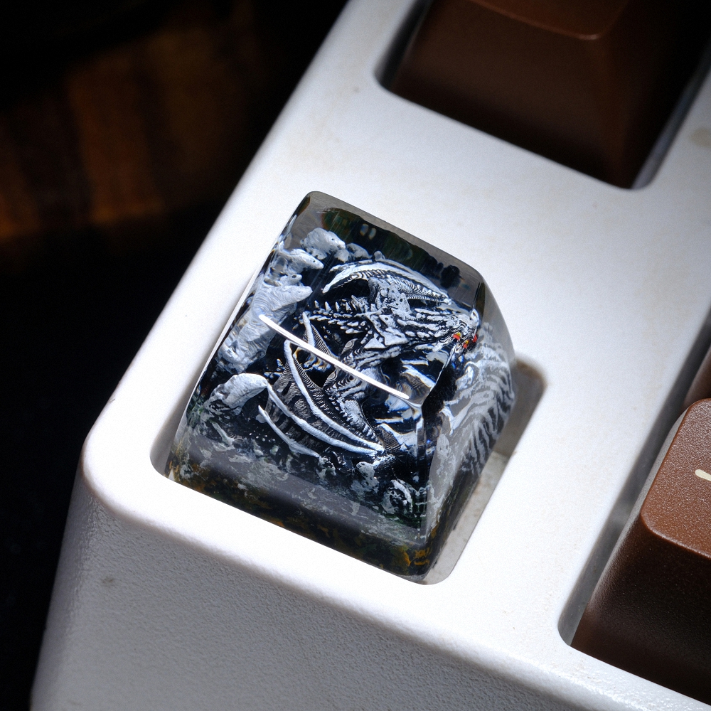 Gray Dragon Artisan Keycap Breakwooden
