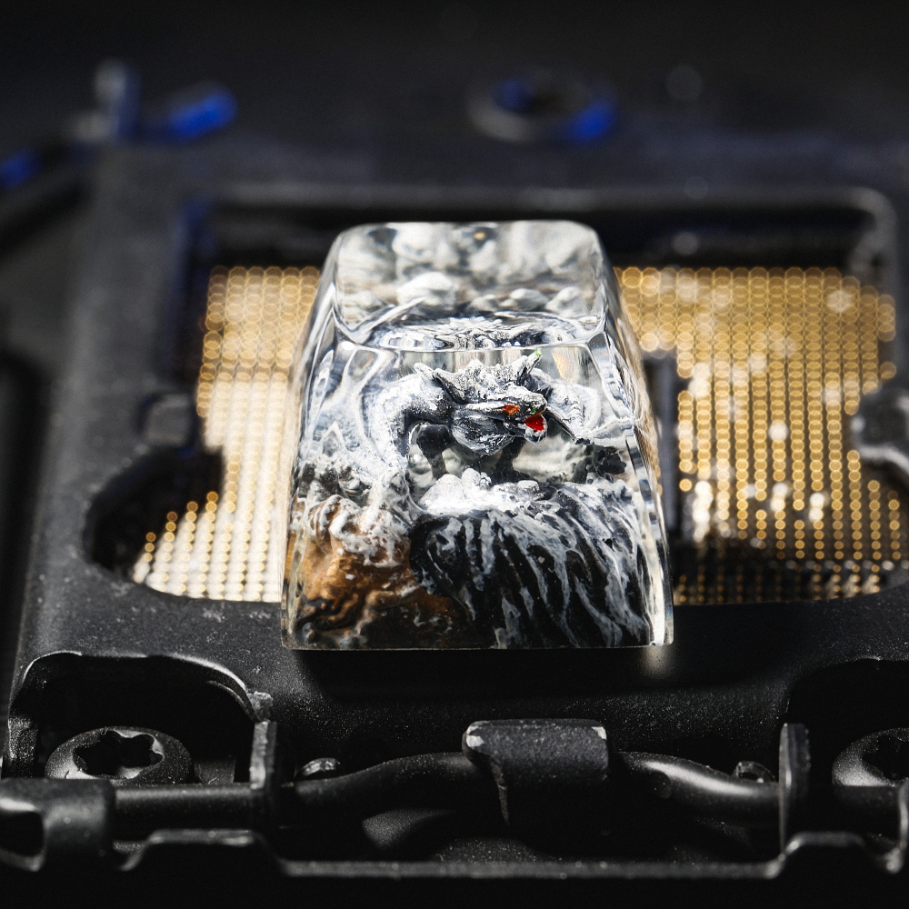 Gray Dragon Artisan Keycap Breakwooden 10