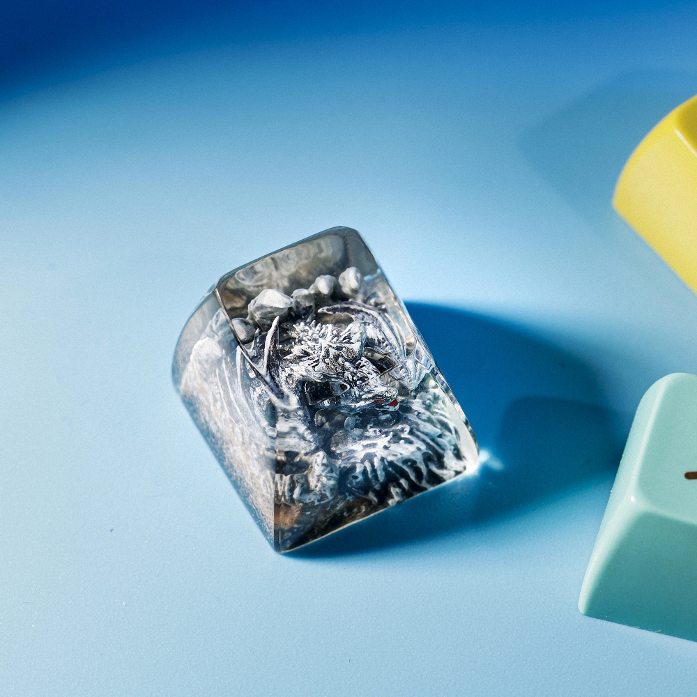 Gray Dragon Artisan Keycap Breakwooden 10