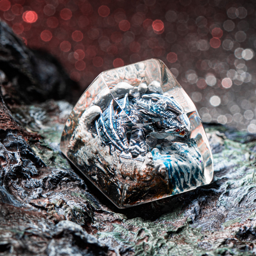 Gray Dragon Artisan Keycap Breakwooden 3