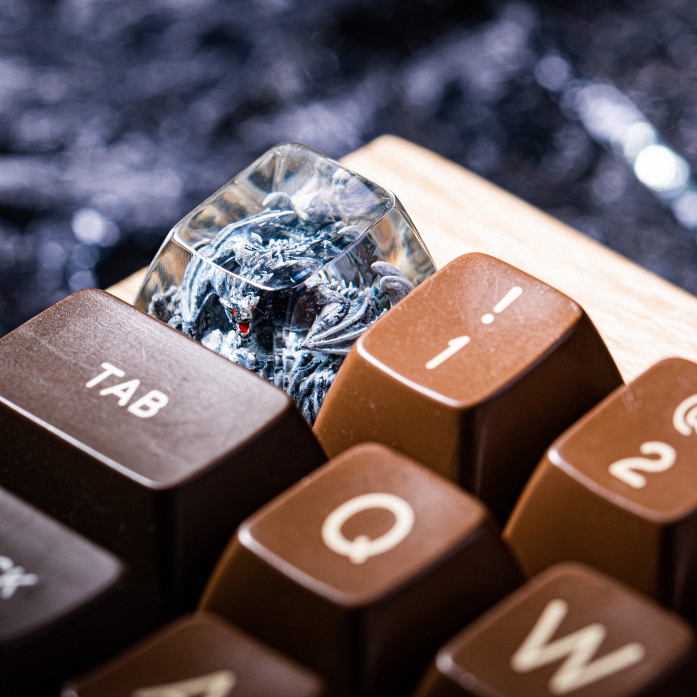Gray Dragon Artisan Keycap Breakwooden 4