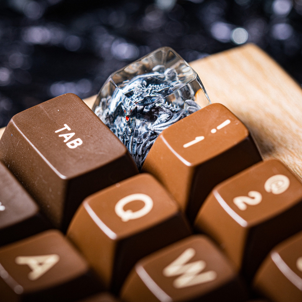Gray Dragon Artisan Keycap Breakwooden 4