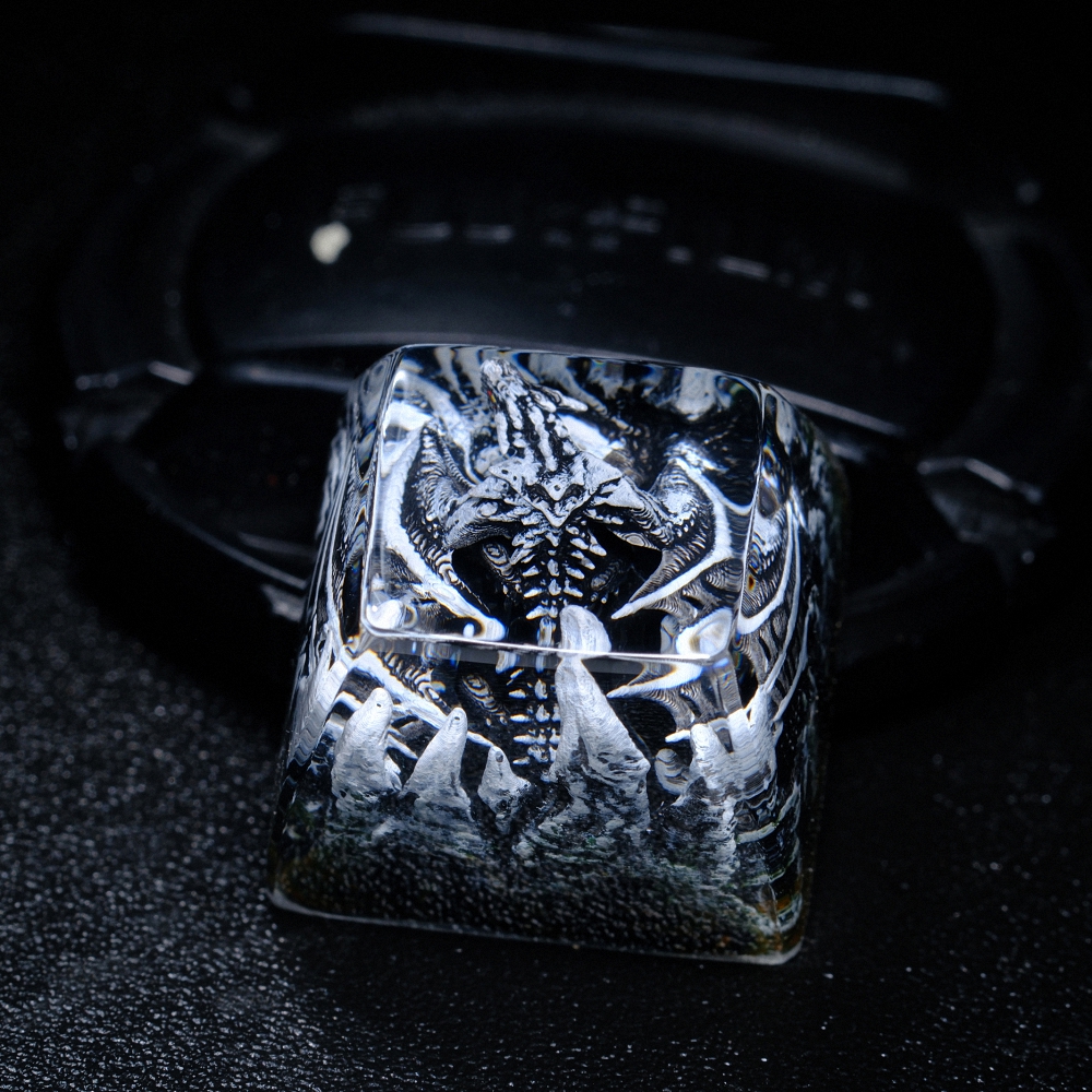 Gray Dragon Artisan Keycap Breakwooden 5