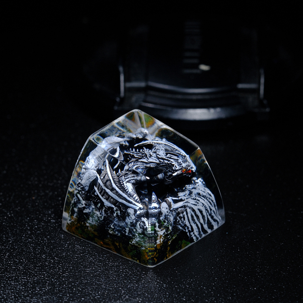 Gray Dragon Artisan Keycap Breakwooden 5