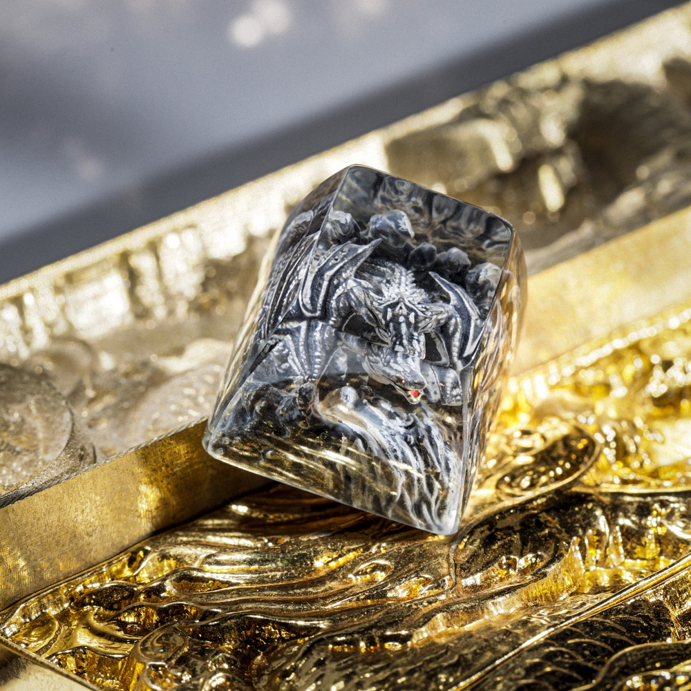 Gray Dragon Artisan Keycap Breakwooden 7