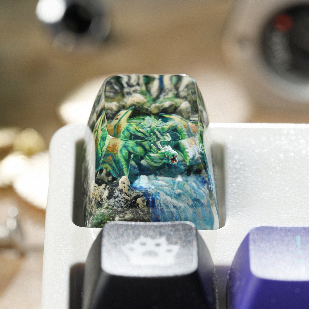 Green Dragon Artisan Keycap Breakwooden 7