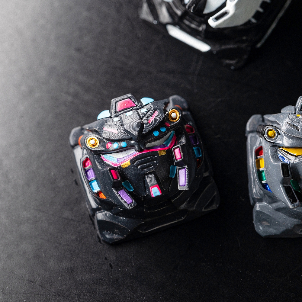 Gundam - Head Artisan Keycap Breakwooden 2