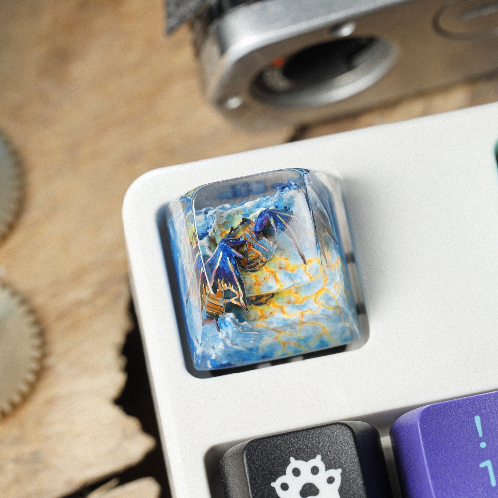 Hauter Dragon Artisan Keycap Breakwooden
