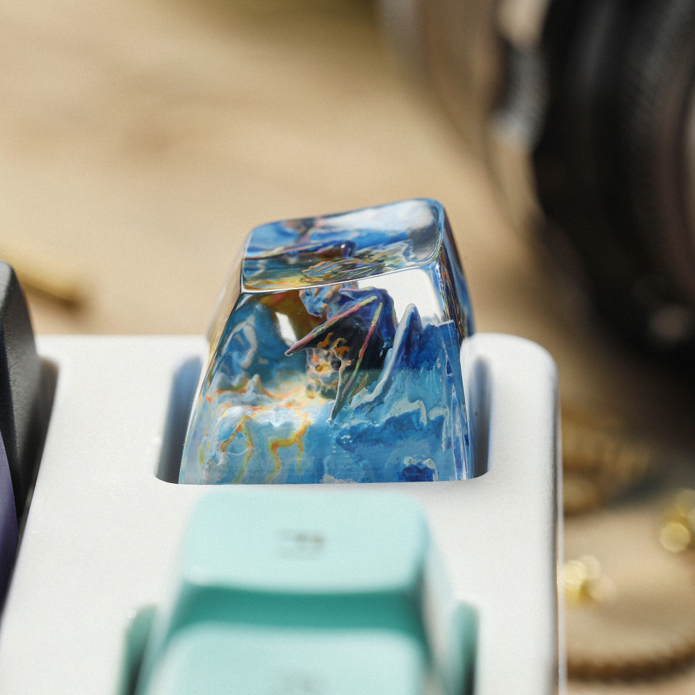 Hauter Dragon Artisan Keycap Breakwooden