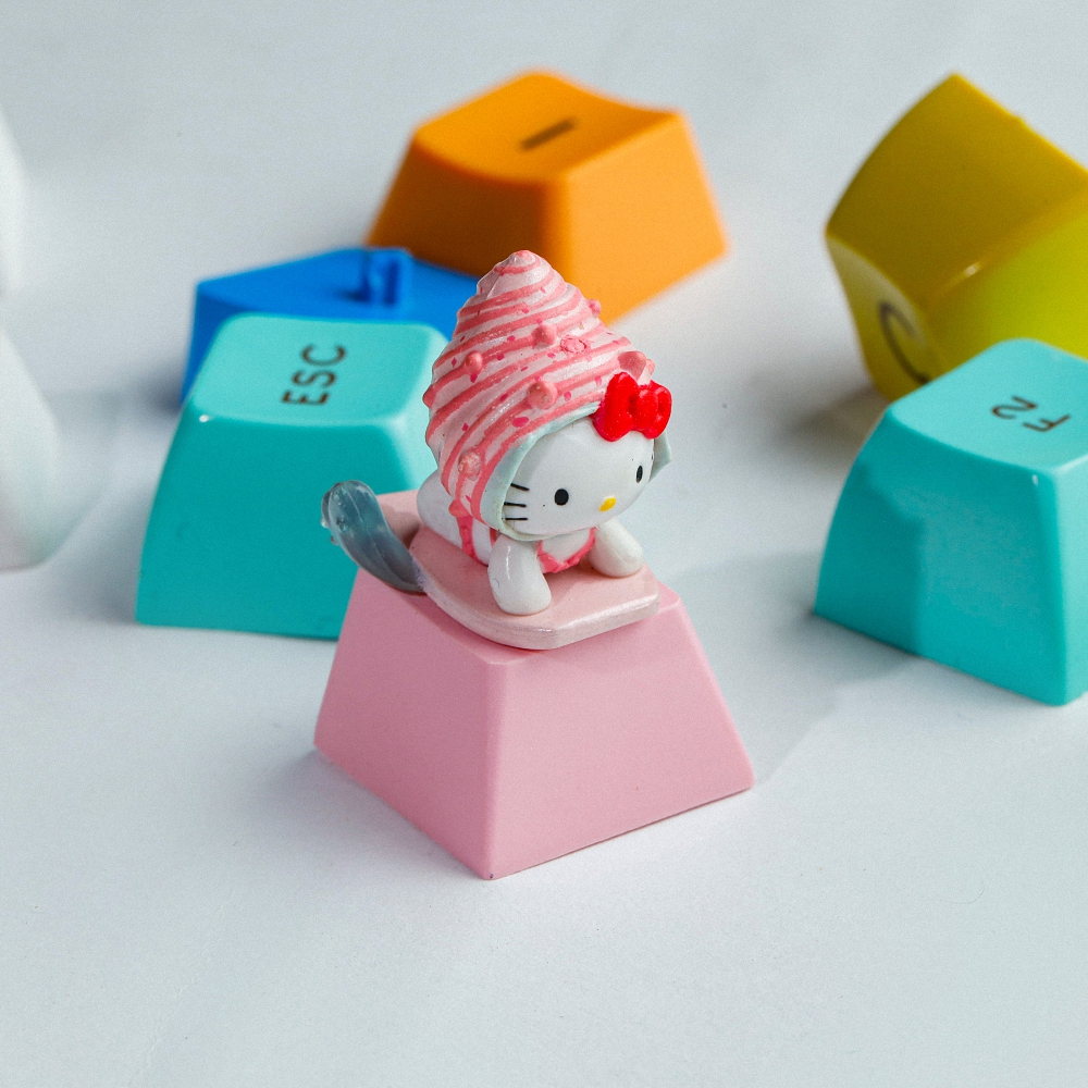Hello Kitty Artisan Keycap Breakwooden 7