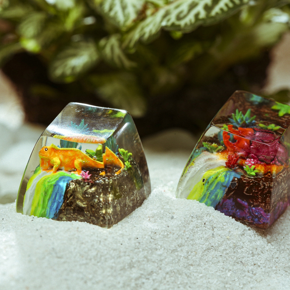 Iguana Artisan Keycap Breakwooden