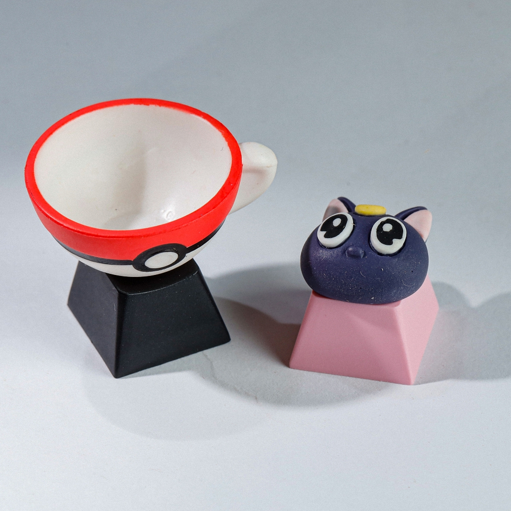 Kute Cat Artisan Keycap Breakwooden 3