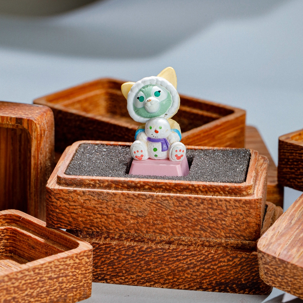 Kute Cat Artisan Keycap Breakwooden 4