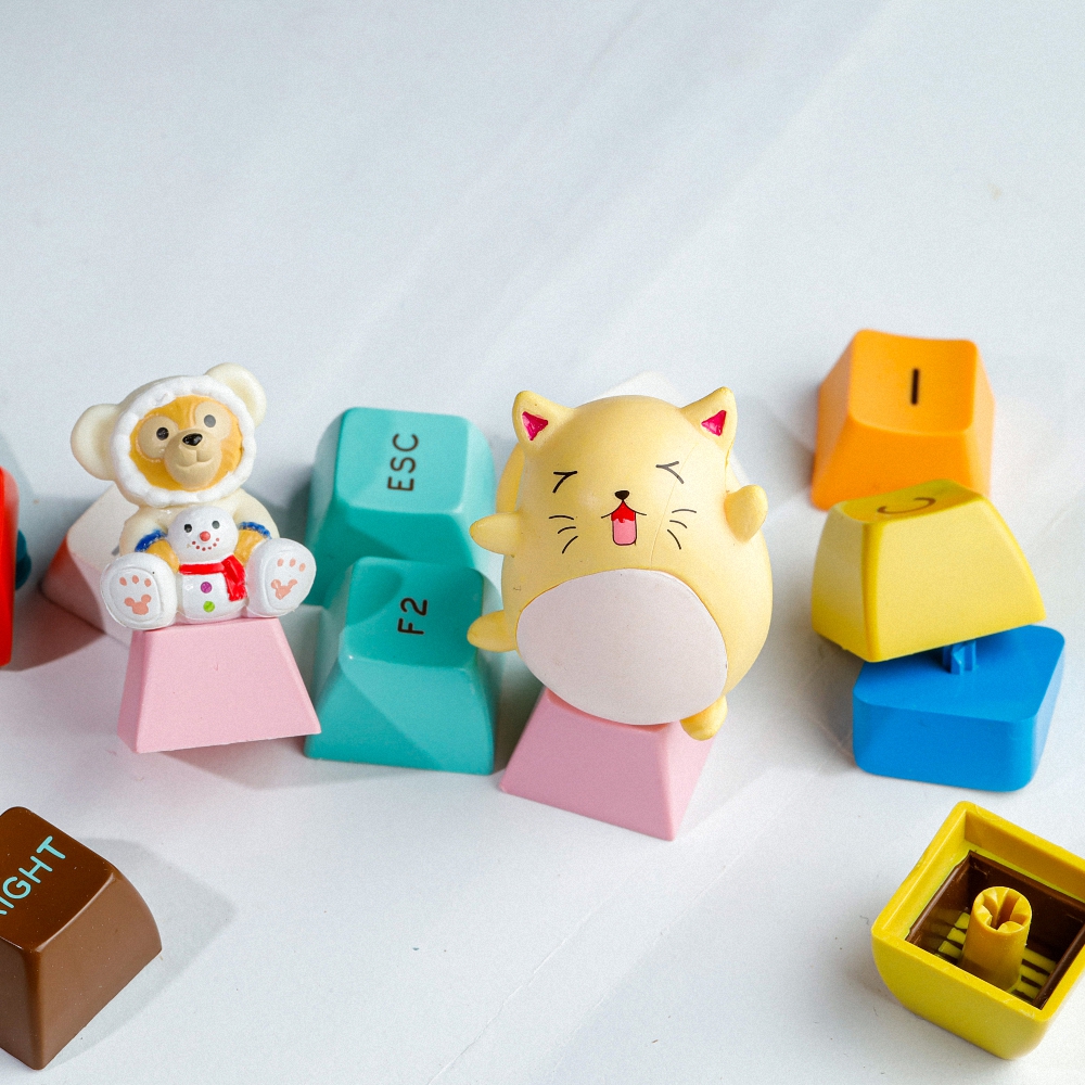 Kute Cat Artisan Keycap Breakwooden 5