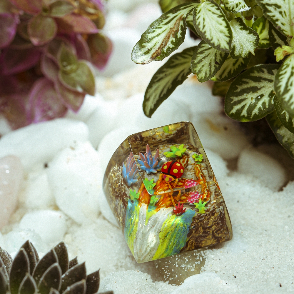 Ladybug Artisan Keycap Breakwooden