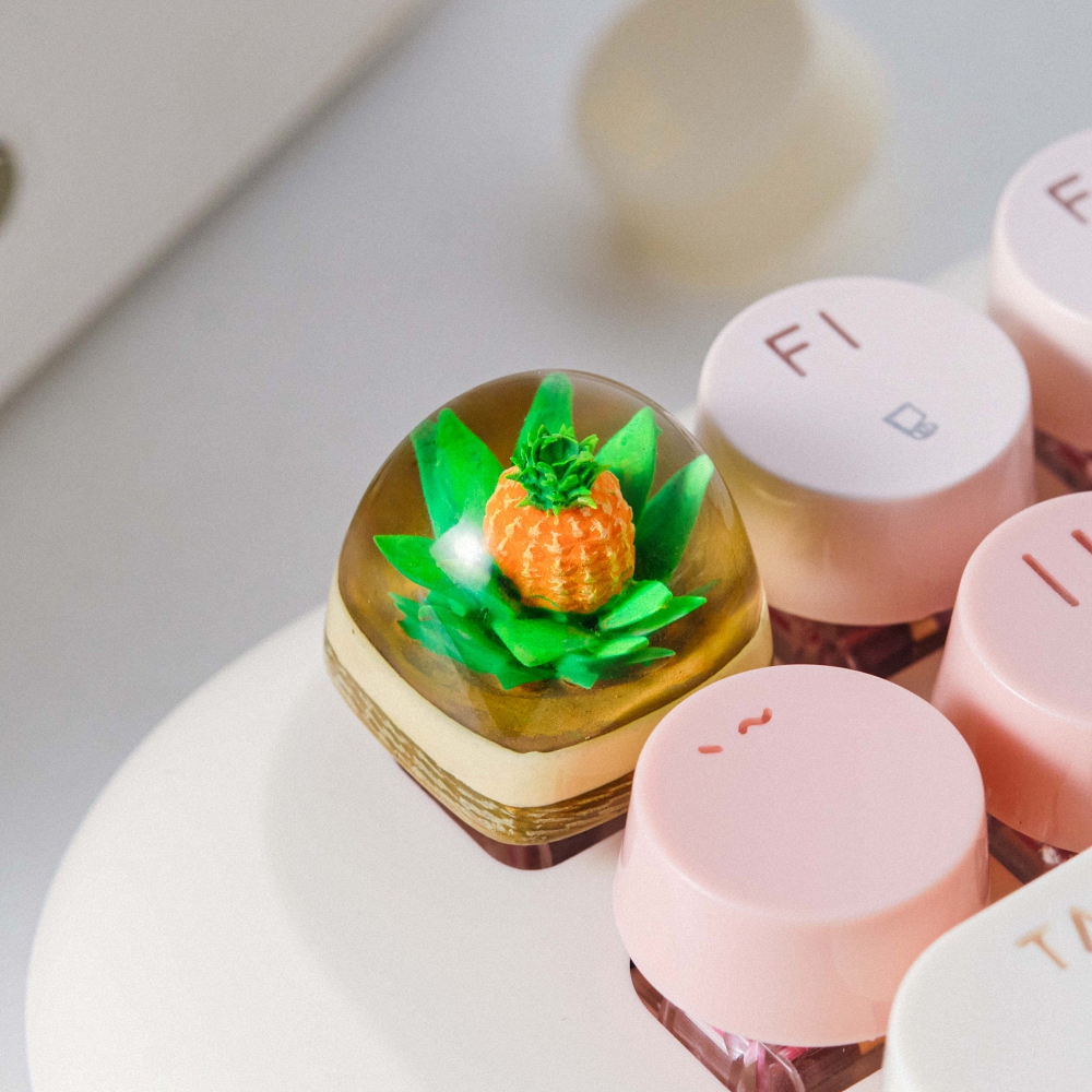 Pineapple Artisan Keycap Breakwooden 2