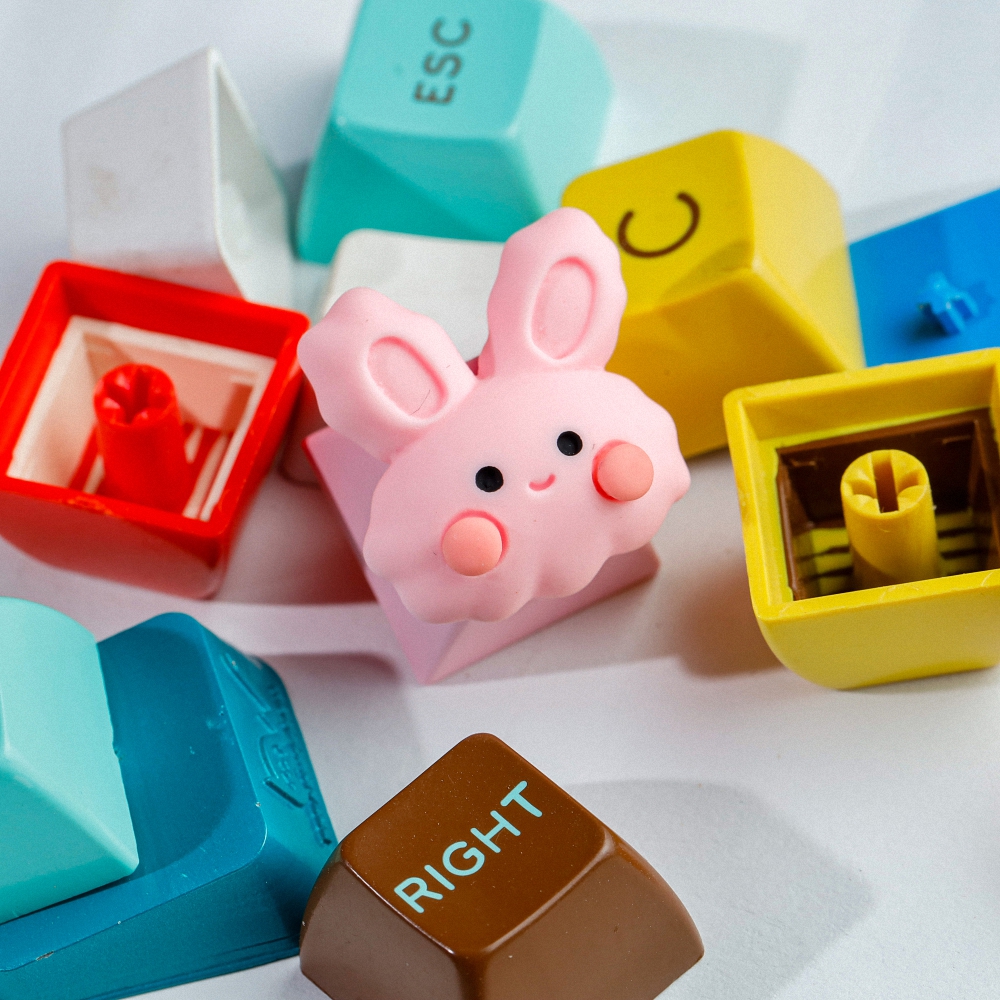 Pink Rabbit Artisan Keycap Breakwooden