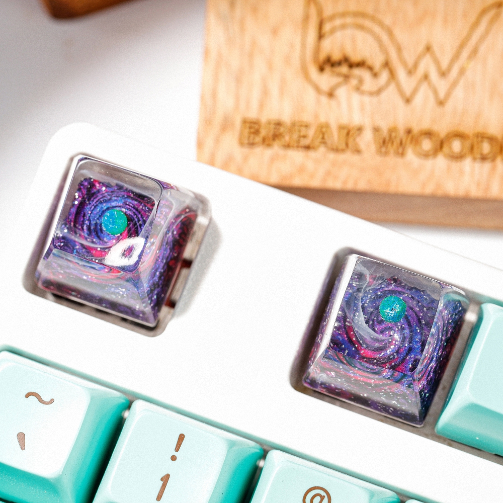 Planet - Earth Artisan Keycap Breakwooden 2