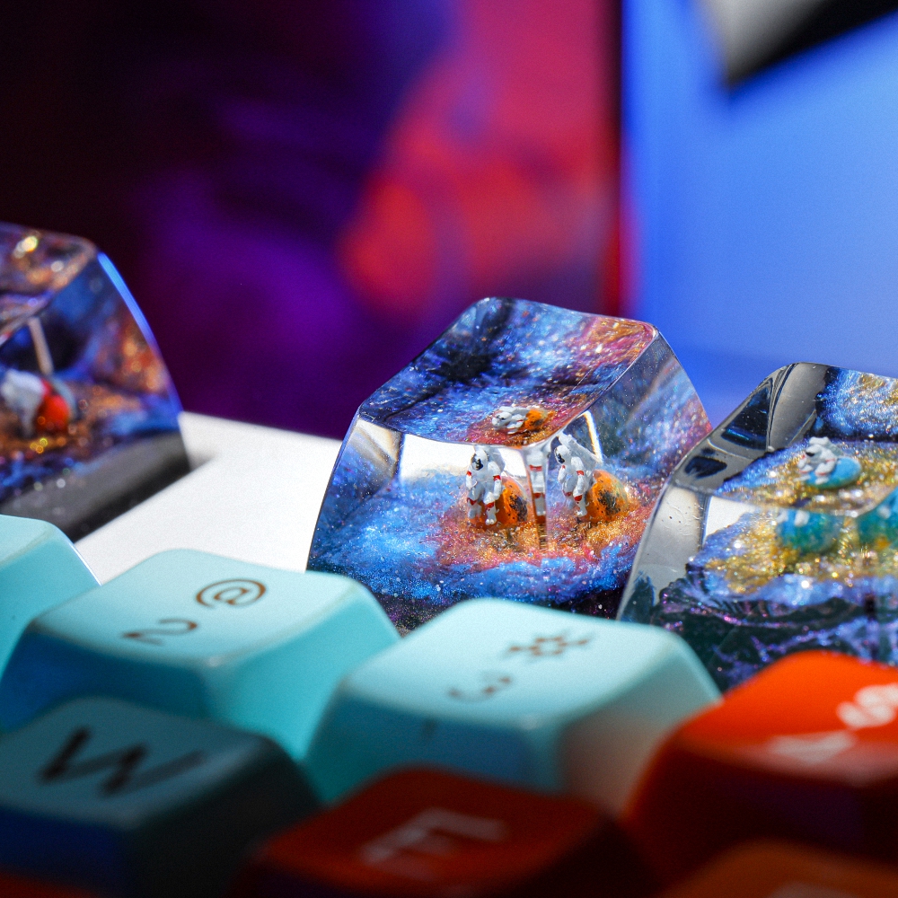 Planet - Earth Artisan Keycap Breakwooden 4