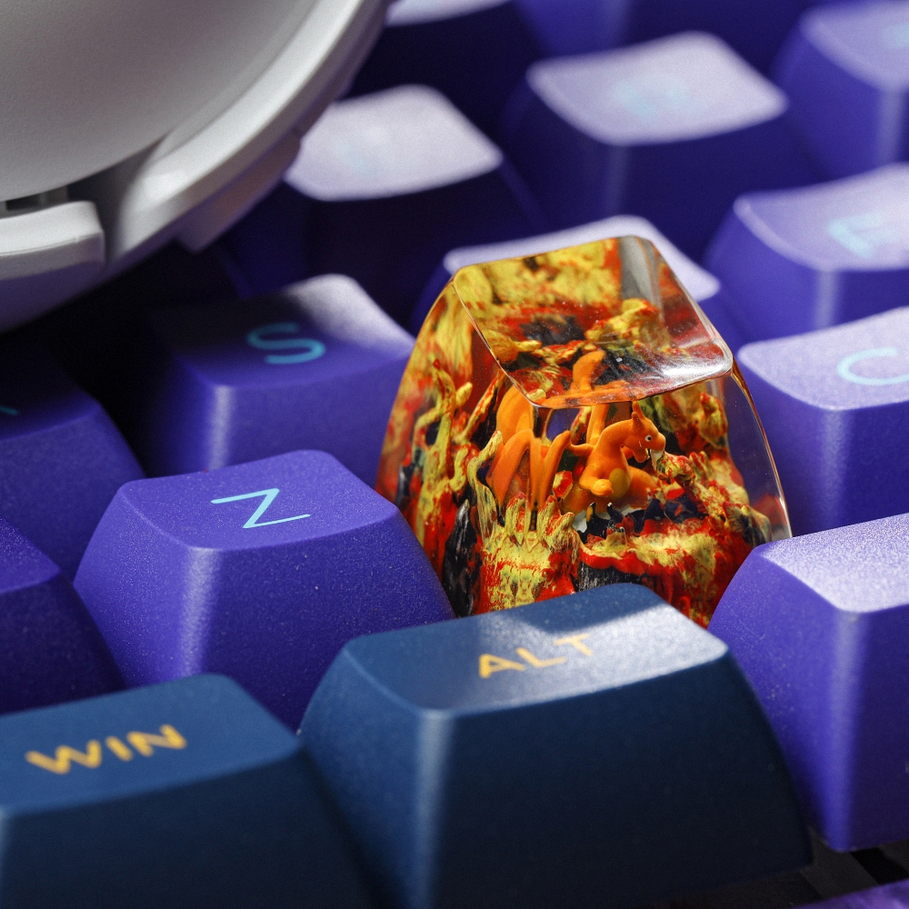 Pokemon - Charizard Artisan Keycap Breakwooden 11