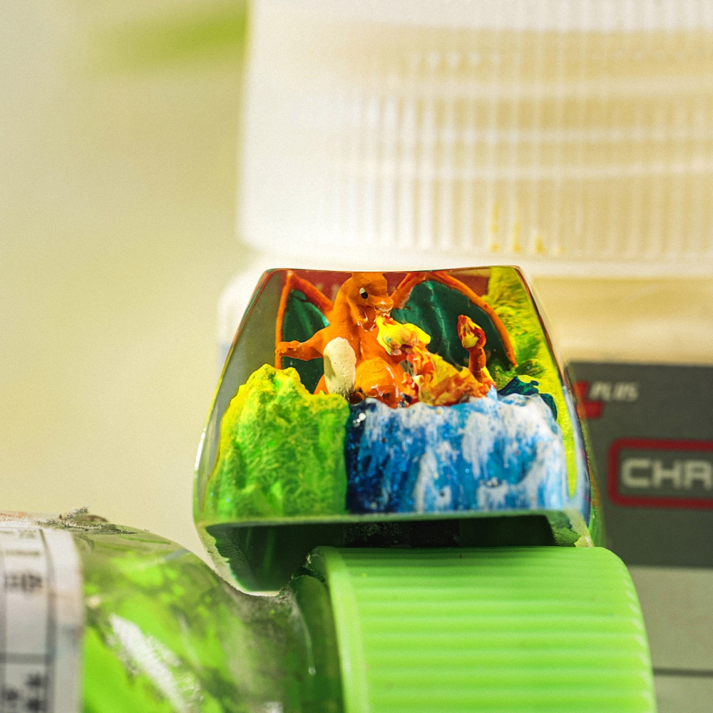 Pokemon - Charizard Artisan Keycap Breakwooden 13