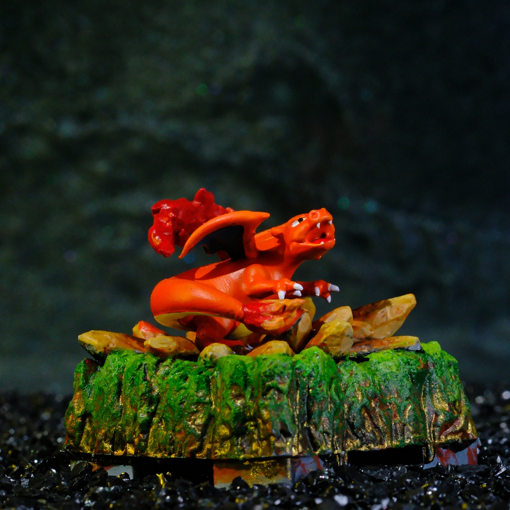 Pokemon - Charizard Artisan Keycap Breakwooden 2