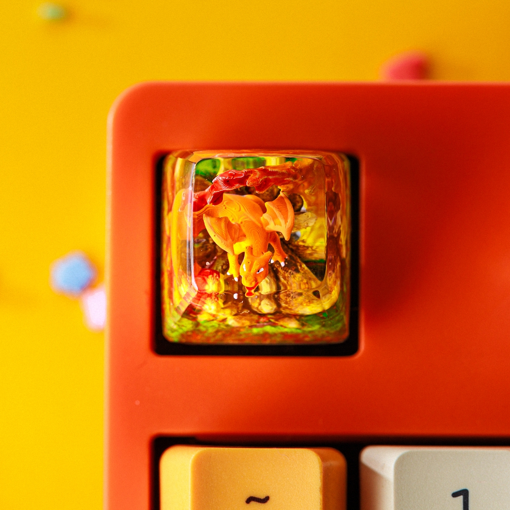 Pokemon - Charizard Artisan Keycap Breakwooden 3