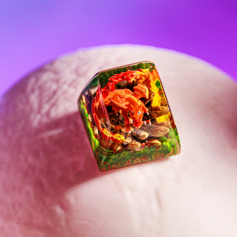 Pokemon - Charizard Artisan Keycap Breakwooden 4