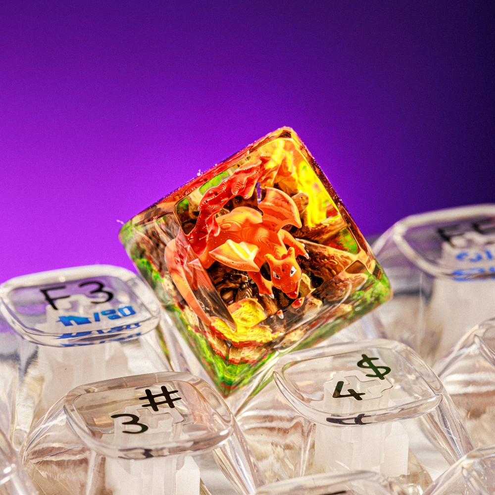 Pokemon - Charizard Artisan Keycap Breakwooden 5